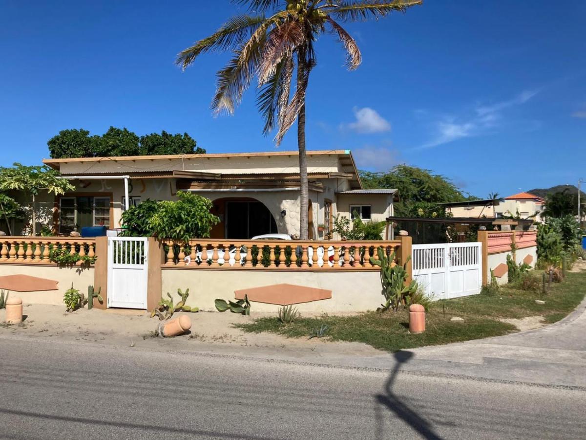 Apartmán Aruba Backpackers Oranjestad Exteriér fotografie
